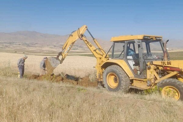 تامین آب پایدار ۳ هزار روستانشین اسدآباد با رفع حوادث شبکه آبرسانی