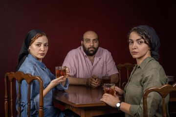 «خطرنج» و مسئله ارتباط میان نقد و هنر؛ منتظر شرایط ایده‌آل نمی‌مانم