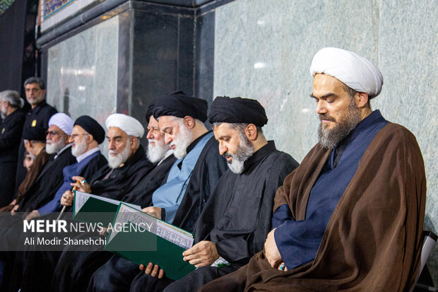 دومین شب بزرگداشت رهبر شهید انقلاب در حرم امام رضا (ع)