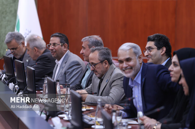 نشست خبری و امضای تفاهم نامه رئیس سازمان حفاظت محیط زیست