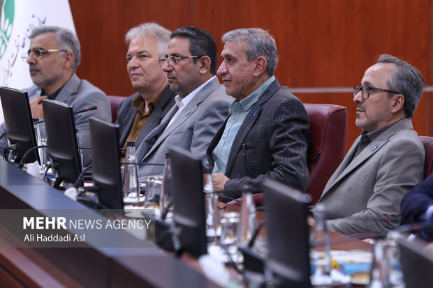 نشست خبری و امضای تفاهم نامه رئیس سازمان حفاظت محیط زیست
