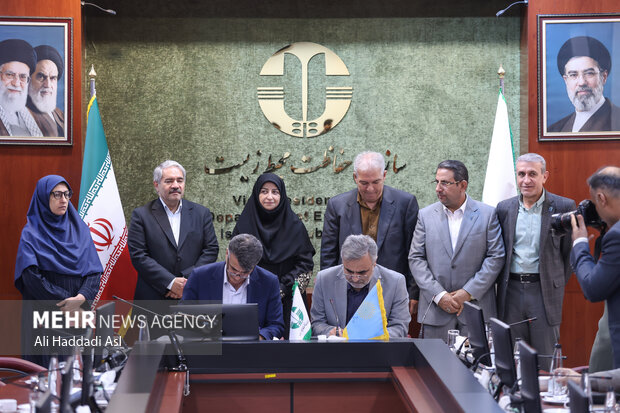 نشست خبری و امضای تفاهم نامه رئیس سازمان حفاظت  محیط زیست