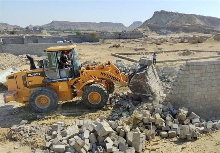 ملکی پویا: بیش از ۱۱ هکتار از اراضی ملی استان مرکزی رفع تصرف شد