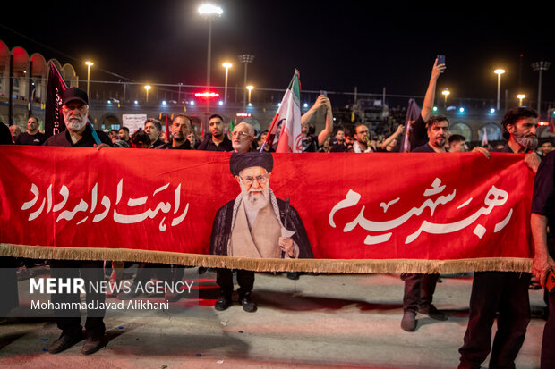 مراسم وداع با رهبر شهید انقلاب در مصلای امام خمینی(ره) تهران