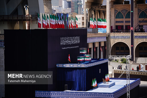 مراسم وداع با رهبر شهید انقلاب در مصلای امام خمینی(ره) تهران
