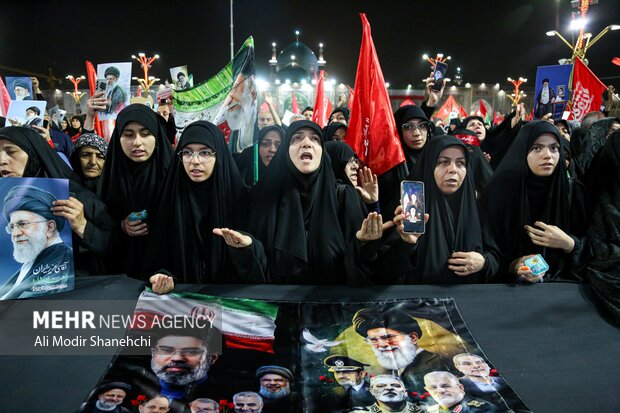 سومین شب بزرگداشت رهبر شهید انقلاب در حرم امام رضا (ع)