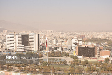 تمرکز استان مرکزی بر راهکارهای عملیاتی برای مهار کانون‌های گرد و غبار