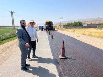 لزوم ارتقای کیفیت روکش آسفالت محور پل هرو - بیرانشهر