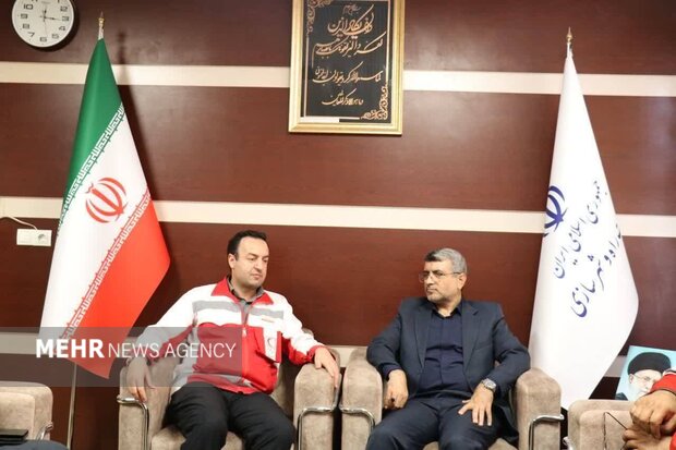 هلال‌احمر و راهداری پای کار ایمنی جاده‌های شرق استان سمنان