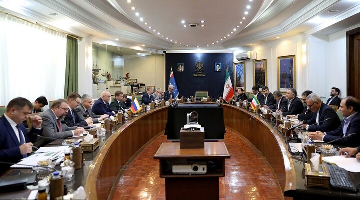 وزير النفط: طهران وموسكو تقتربان من وضع اللمسات النهائية على اتفاقية تجارة الغاز