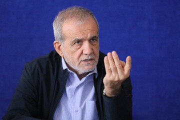 Pezeşkiyan'dan ABD'ye ekonomik baskı tepkisi: Asla teslim olmayacağız