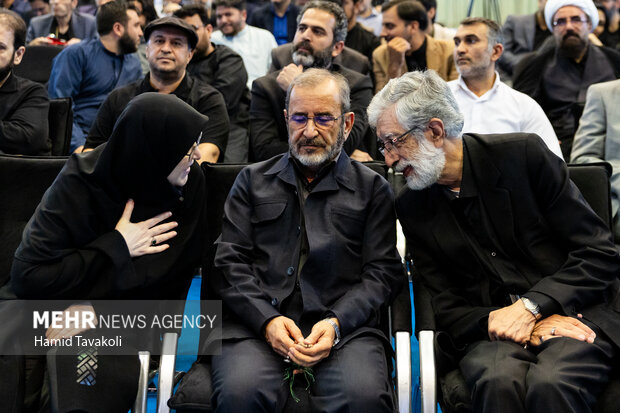 جایزه جهانی شعر امام شهید