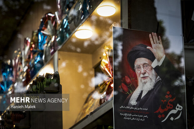 قاب‌های ارادت به «آقای شهید ایران» در بازار گرگان