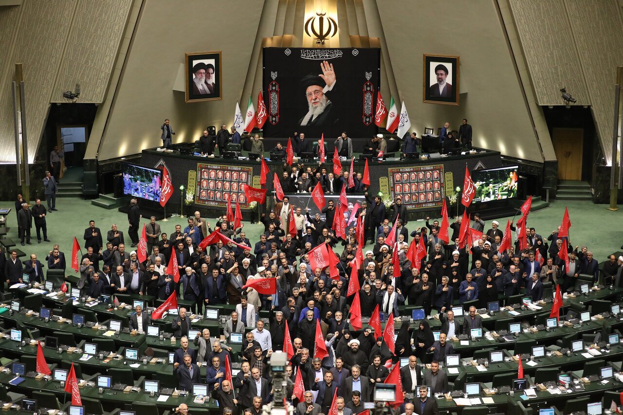 نشست علنی مجلس برگزار شد/ تصویب سازوکار برگزاری جلسات اضطراری