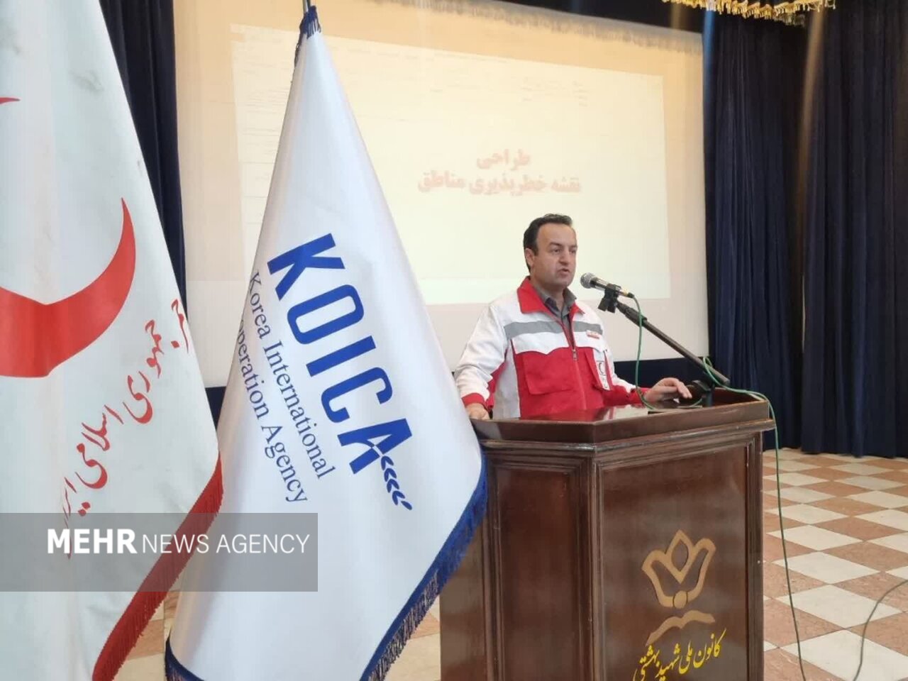 آموزش دهیاران برای مهار بحران آب؛ شاهرود میزبان پروژه «صلح آبی» شد