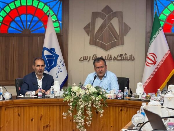 رستمی: دانشگاه خلیج فارس باید مرجع علمی اقتصاد دریامحور باشد