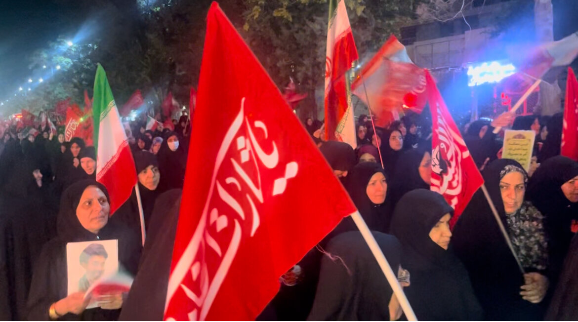 میدانداری خیابانی شهرکردیها در شب۱۳۶
