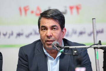 استاندار کرمان: شهرداران درگیر مباحث سیاسی و انتخاباتی نشوند