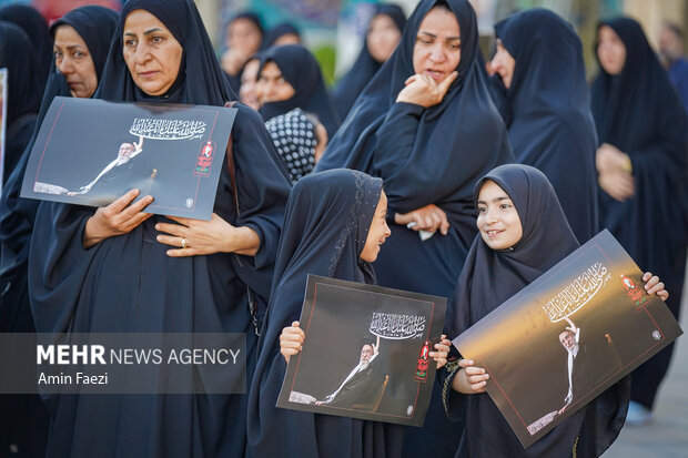 تشییع <a href='https://sayeb.ir/tag/%d8%b4%d9%87%db%8c%d8%af'></div>شهید</a> محمّدناصر دلیرو در شیراز