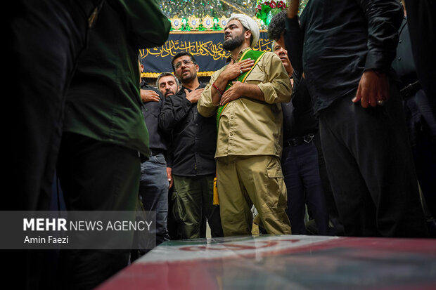 تشییع <a href='https://sayeb.ir/tag/%d8%b4%d9%87%db%8c%d8%af'></div>شهید</a> محمّدناصر دلیرو در شیراز
