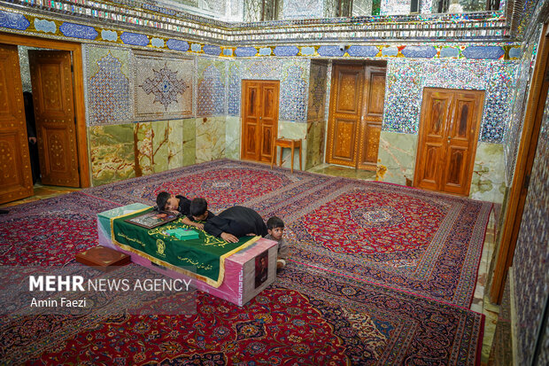 تشییع <a href='https://sayeb.ir/tag/%d8%b4%d9%87%db%8c%d8%af'></div>شهید</a> محمّدناصر دلیرو در شیراز