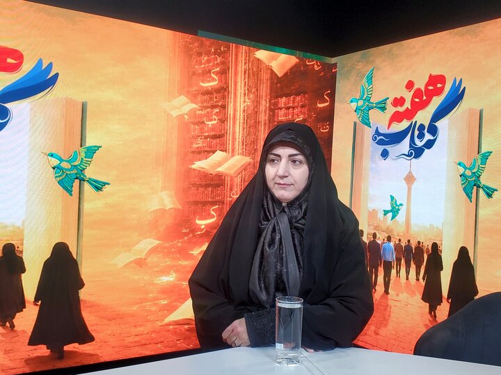 گلایه رهبر شهید درباره داستانهایی که امیدبخش نیستند
