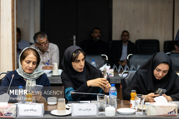 نشست خبری رئیس سازمان فضایی ایران