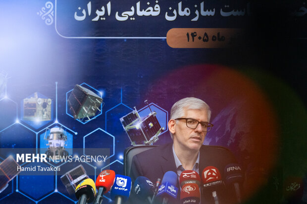 نشست خبری رئیس سازمان فضایی ایران