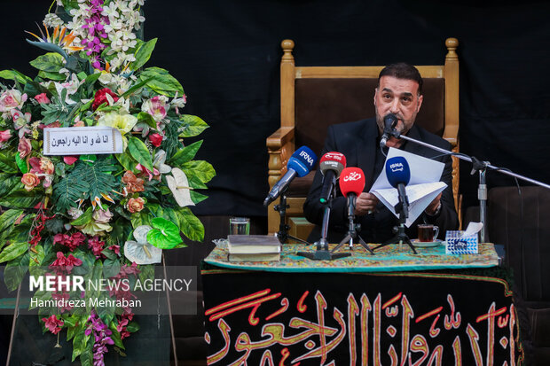 بزرگداشت رهبر شهید انقلاب در حسینیه کربلایی های مقیم تهران