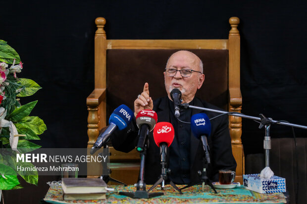 بزرگداشت رهبر شهید انقلاب در حسینیه کربلایی های مقیم تهران