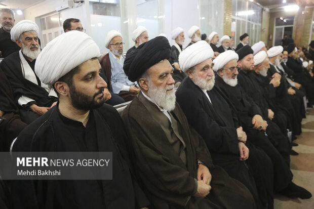 بزرگداشت رهبر شهید از سوی آیت الله سیستانی در قم