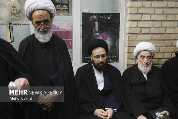بزرگداشت رهبر شهید از سوی آیت الله سیستانی در قم