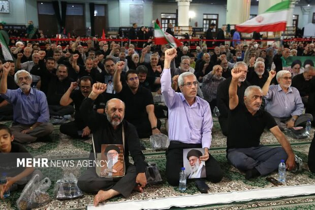 مراسم بزرگداشت رهبر شهید انقلاب اسلامی در حرم عبدالعظیم (ع) برگزار شد