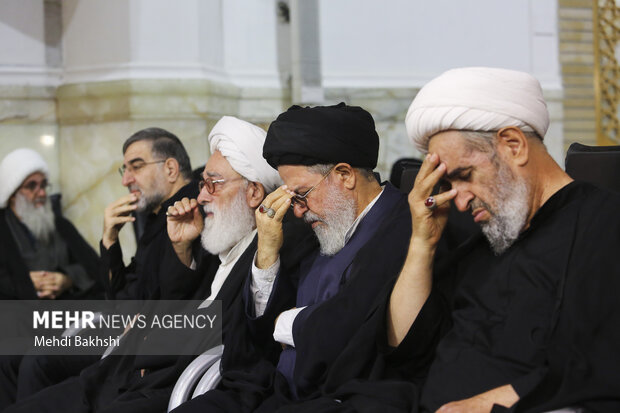 بزرگداشت رهبر شهید از سوی آیت الله مکارم شیرازی
