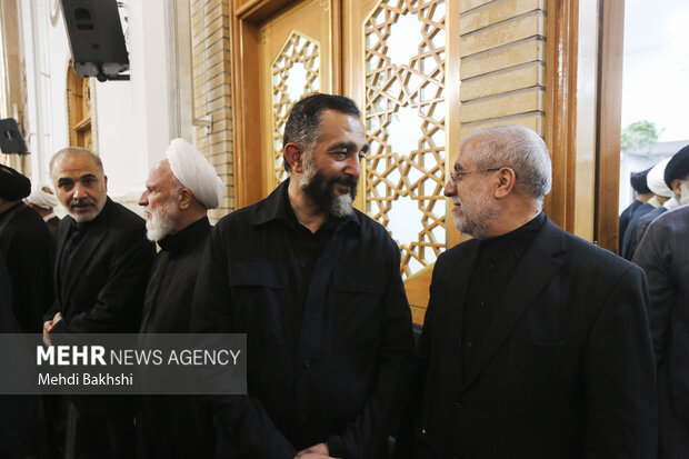 بزرگداشت رهبر شهید از سوی آیت الله مکارم شیرازی