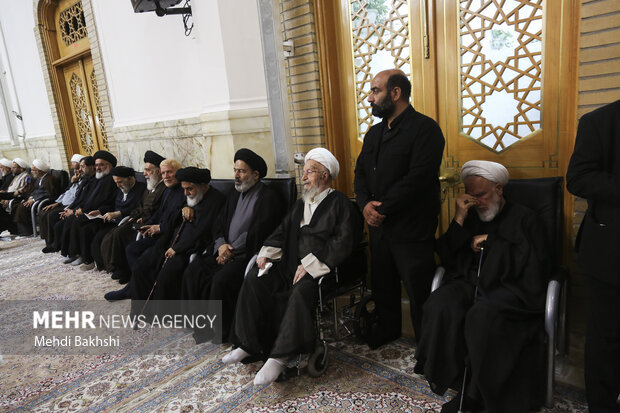 بزرگداشت رهبر شهید از سوی آیت الله مکارم شیرازی