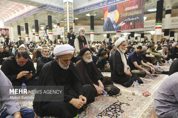 بزرگداشت رهبر شهید از سوی آیت الله مکارم شیرازی