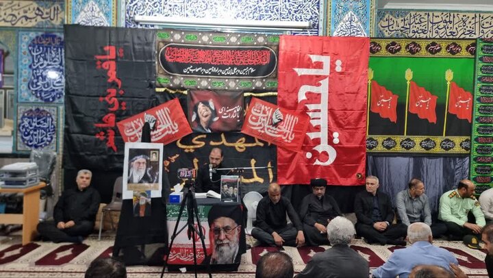مراسم هفتمین روز تدفین رهبر شهید امت در گناوه برگزار شد