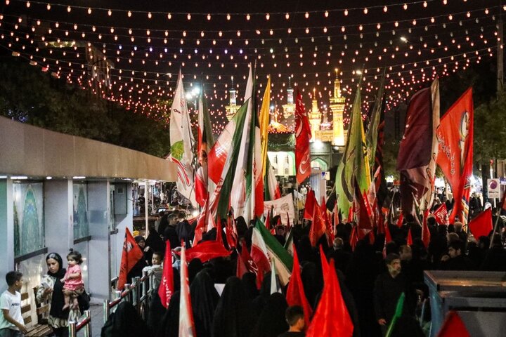 صد و چهل و سومین شب ایستادگی مشهدی های غیور در خیابان صد و چهل و سومین شب ایستادگی مشهدی های غیور در خیابان