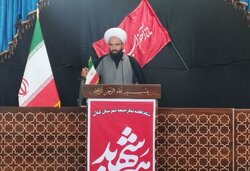 امام جمعه لیلان: دشمن با جنگ ترکیبی به دنبال تضعیف ایران است