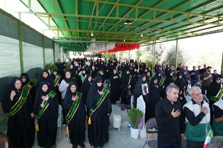 ویژهبرنامه «حبیب ایران» در گلزار شهدای خرمآباد برگزار شد