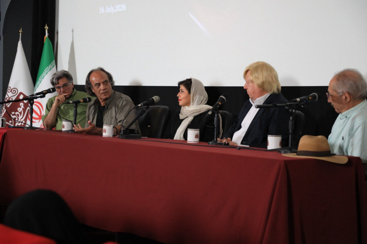 کیارستمی چگونه به استانداردی در سطح جهانی در دنیای سینما رسید؟؛ او به عنوان سفیری بدون گذرنامه شناخته شد – خبرگزاری مهر | اخبار ایران و جهان کیارستمی چگونه به استانداردی در سطح جهانی در دنیای سینما رسید؟؛ او به عنوان سفیری بدون گذرنامه شناخته شد – خبرگزاری مهر | اخبار ایران و جهان
