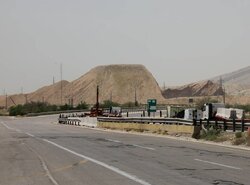 ایمن‌سازی راه‌های بوشهر شتاب گرفت؛ اجرای حفاظ بتنی و خط‌کشی جاده‌ها