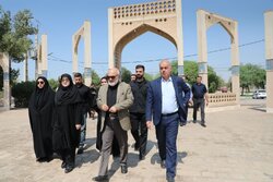 قیصر امین‌پور سرمایه ارزشمند فرهنگی کشور است