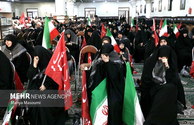 مراسم بزرگداشت رهبر شهید در حرم حضرت عبدالعظیم(ع)