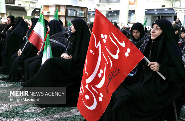 مراسم بزرگداشت رهبر شهید در حرم حضرت عبدالعظیم(ع)