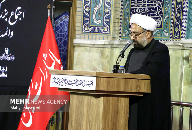 مراسم بزرگداشت رهبر شهید در حرم حضرت عبدالعظیم(ع)
