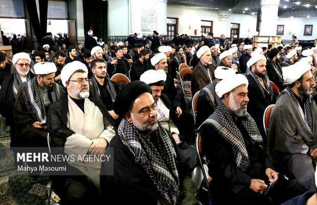 مراسم بزرگداشت رهبر شهید در حرم حضرت عبدالعظیم(ع)