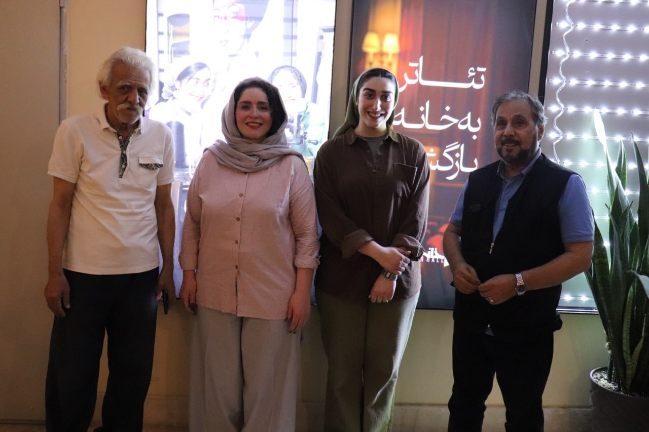 آغاز اجرای «ماهی رها» ژاله صامتی؛ تماشاخانه عباس جوانمرد بازگشایی شد