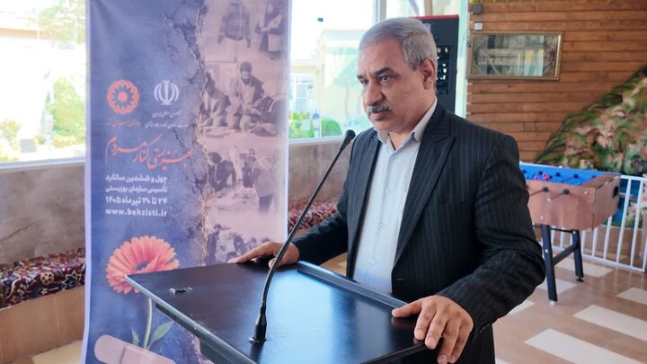 واگذاری ۲۰ ویلچر برقی به مددجویان بهزیستی کردستان